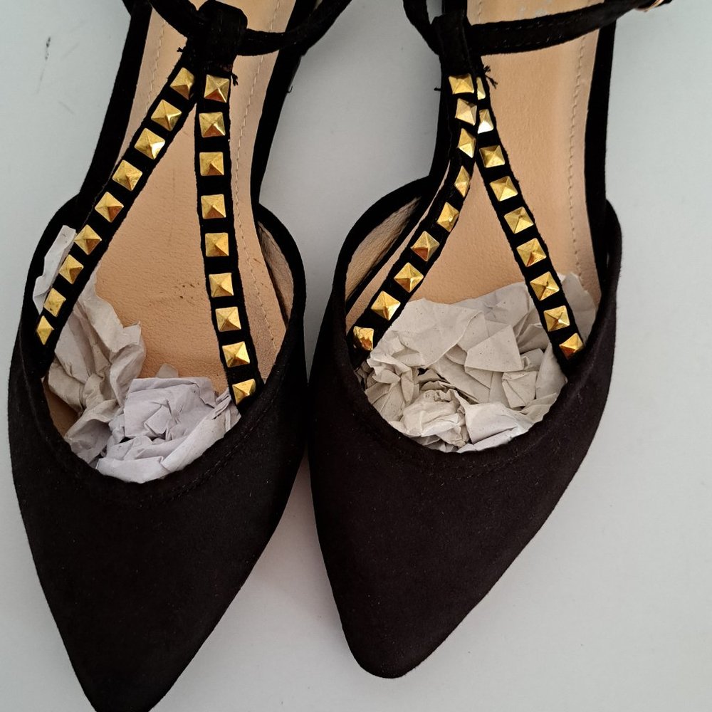 women's shoes with studs USA 7.5 EUR 38